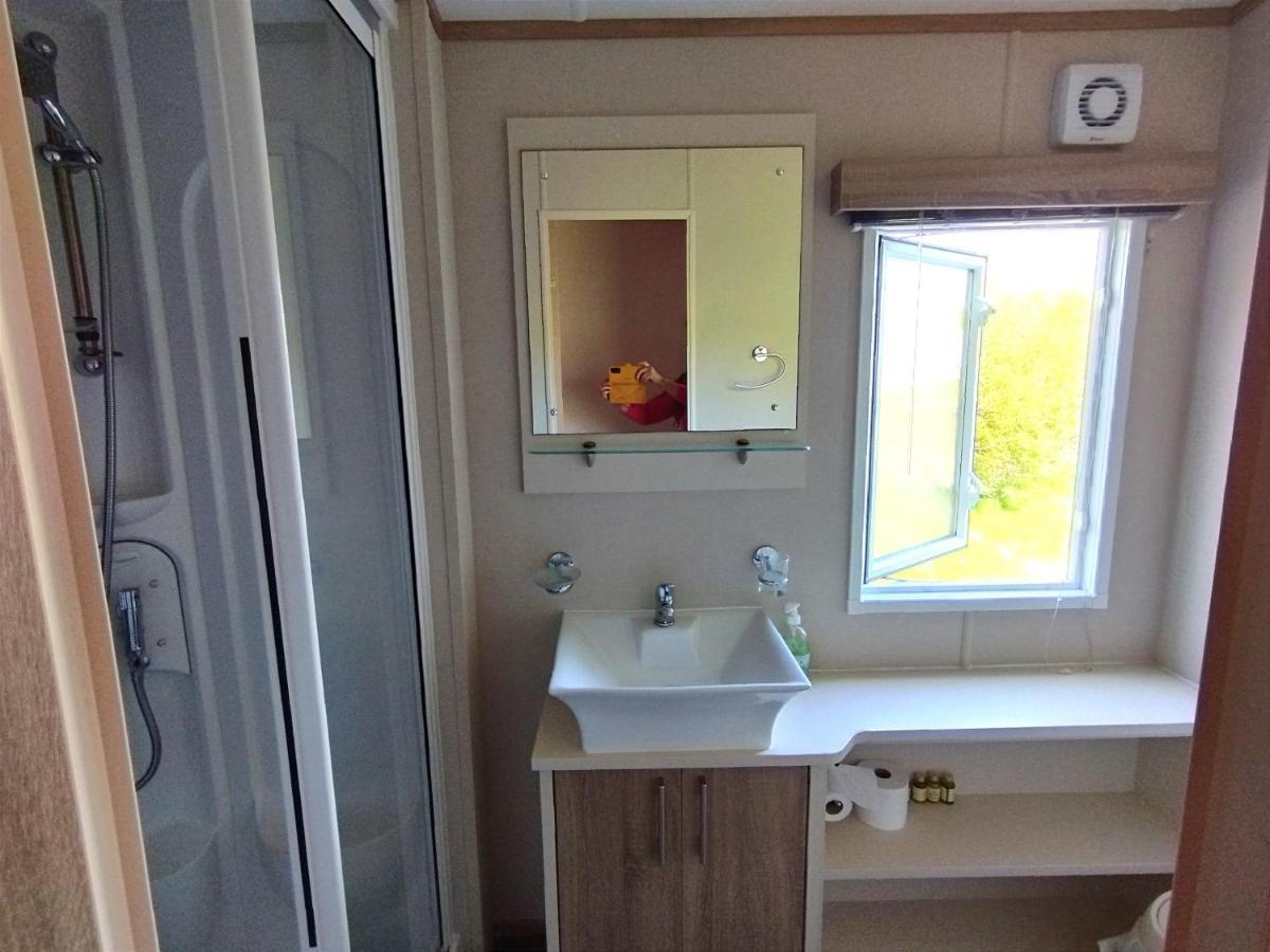 Sand Le Mere Holiday Village Caravan Hire Tunstall  Kültér fotó
